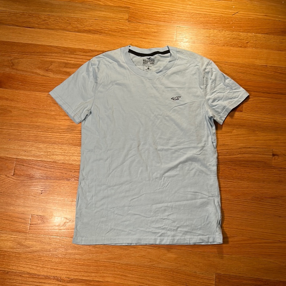 Light blue Hollister T-shirt
